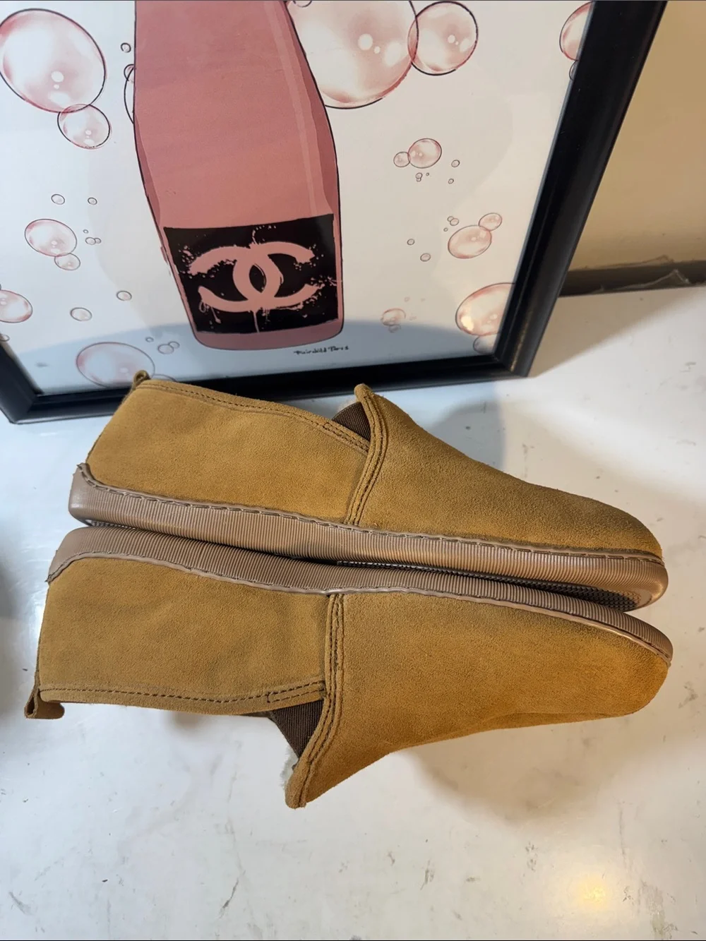 NWOT Minnetonka Men's Twin Gore Sheepskin Suede Slippers - Size 14